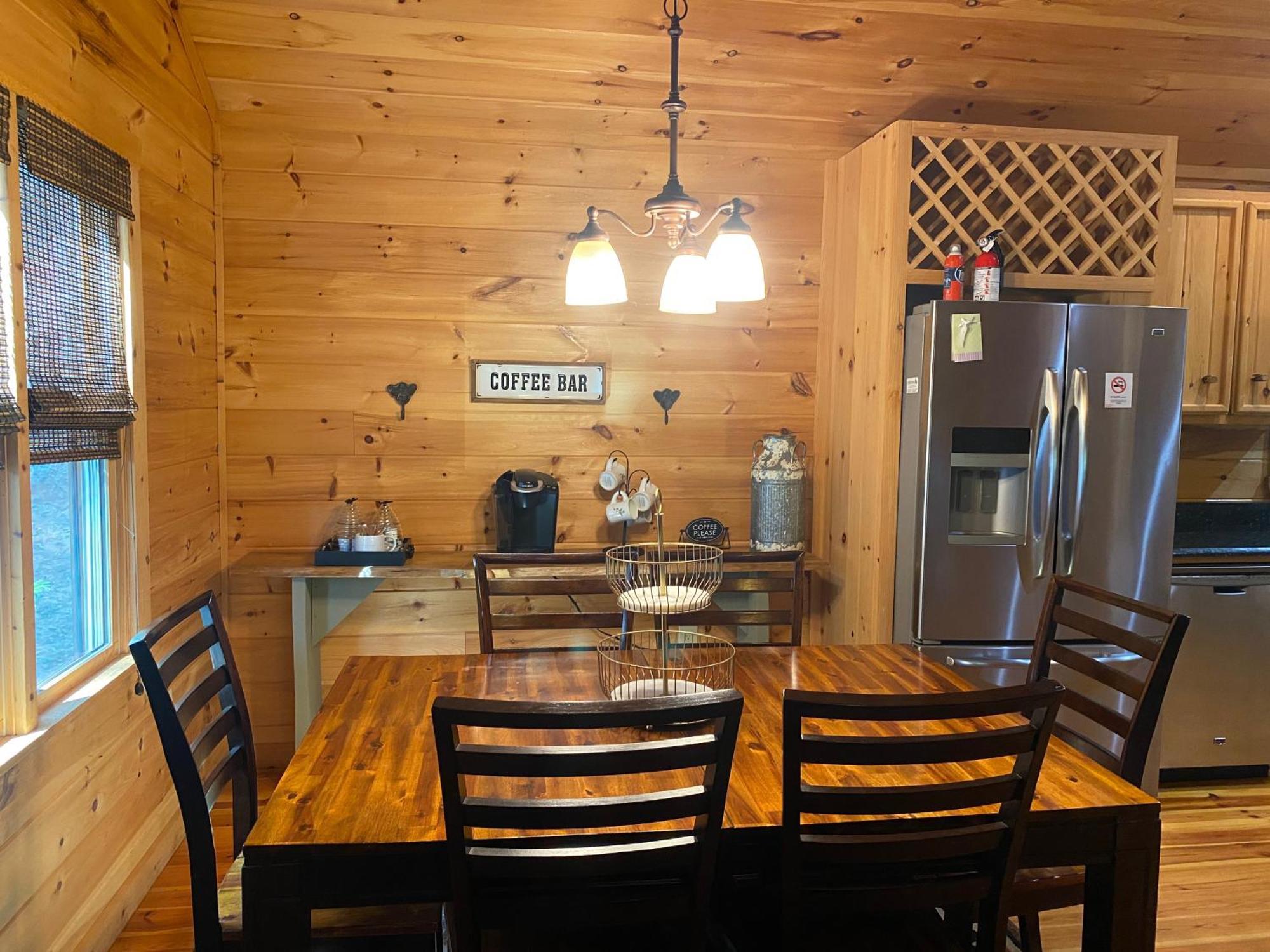 Villa The Cozy Lazy Laurel With Year-Round Mountain Views, Hot Tub, Fire Pit Cherry Log Exterior foto
